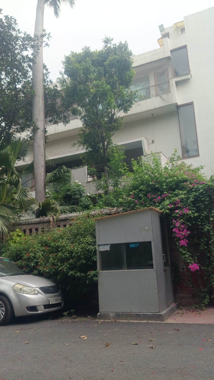 Bungalow for sale in Panchsheel Park S block new delhi south